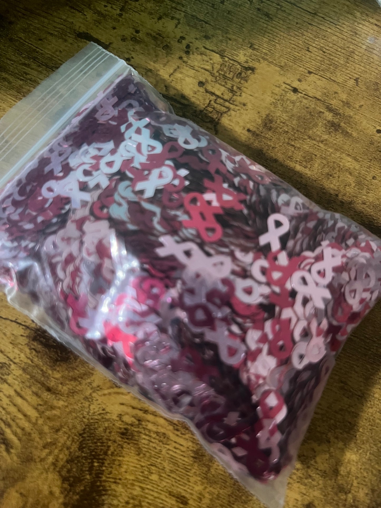 Breast cancer shaped glitter